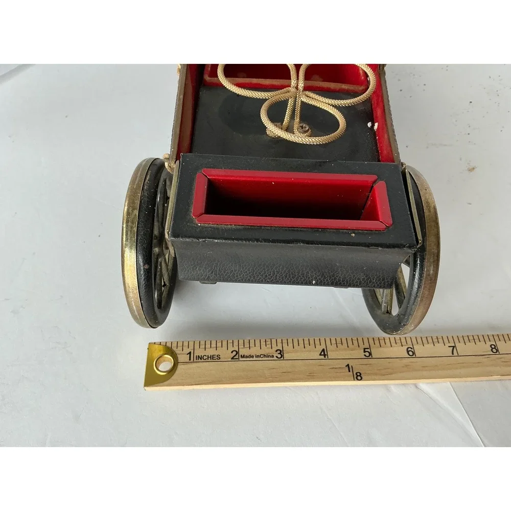 Vintage Stagecoach Music Box Liquor Decanter Set with 6 Shot‎ Glasses
